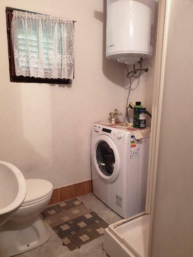 Draga Koncar Guest House Vrelo Koreničko エクステリア 写真